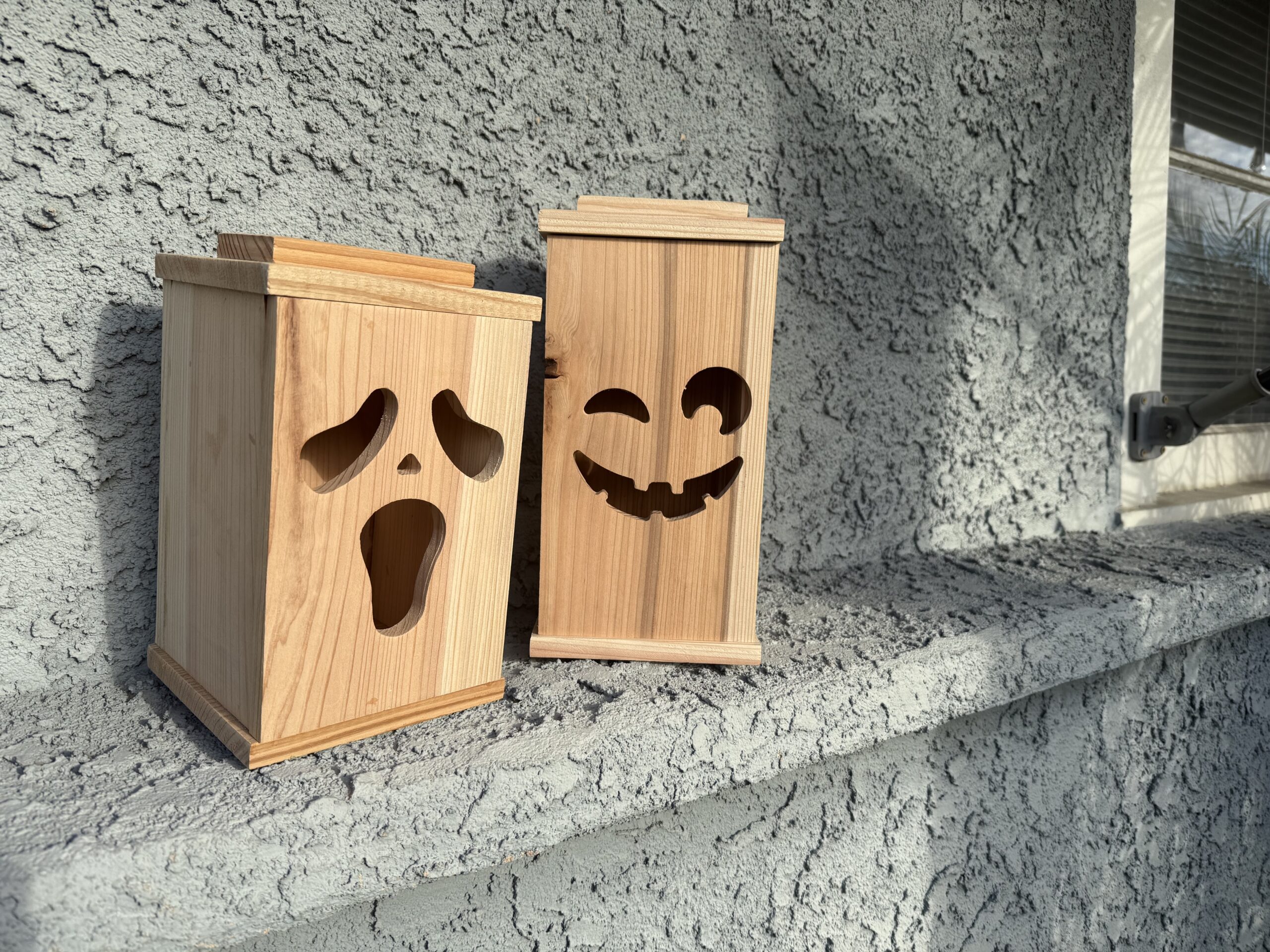 Cedar Wooden Lantern – Interchangeable Magnetic Faces