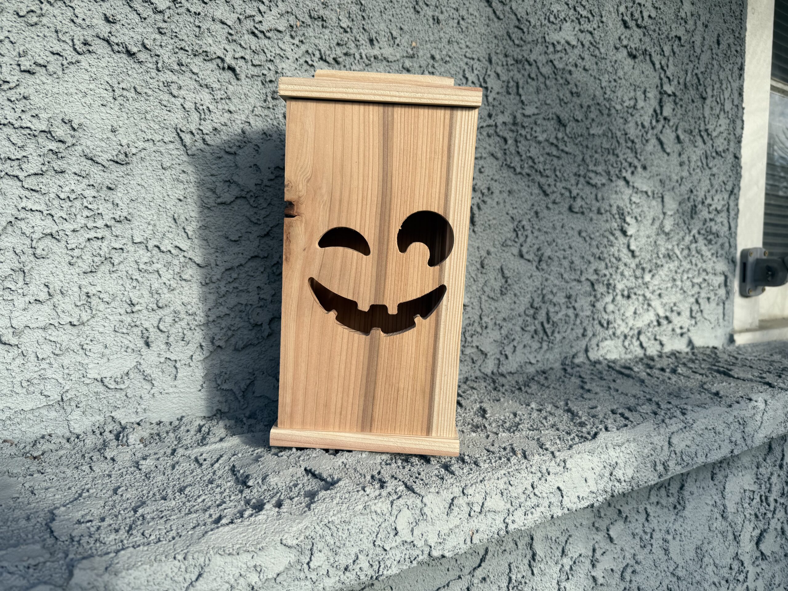 Cedar Wooden Lantern – Interchangeable Magnetic Faces - Image 3